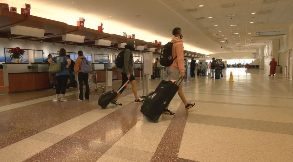 Travelers at Louisville Muhammad Ali International Airport